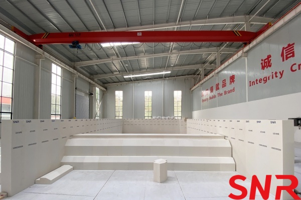 Causes, effects, solutions and waterproofing strategies for glass furnace regenerator blockage